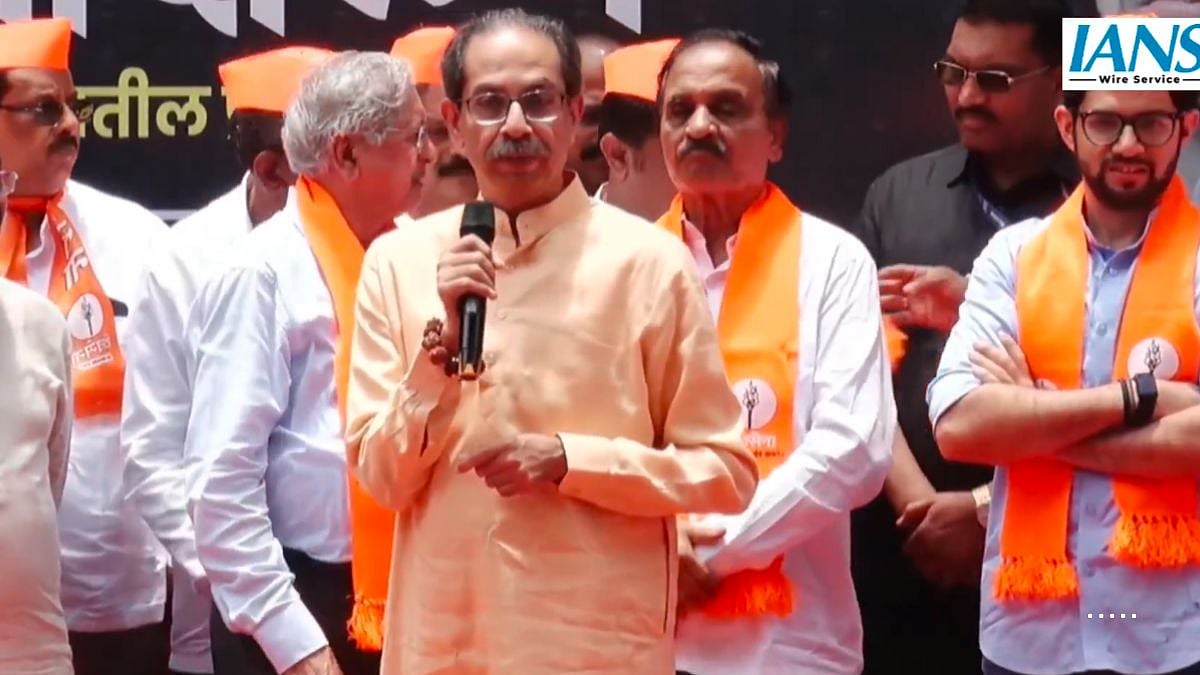Shiv Sena (UBT) Chief Uddhav Thackeray Slams BJP-Led Centre Over Detention Of Opposition MPs, Says ‘Democracy Murdered’; Video
