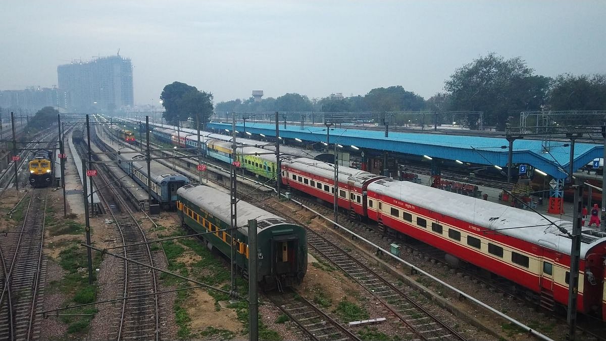 Indian Railways Sees Record Competition: Over 1.87 Crore Applicants for 64,000+ Jobs | Image: Canva 