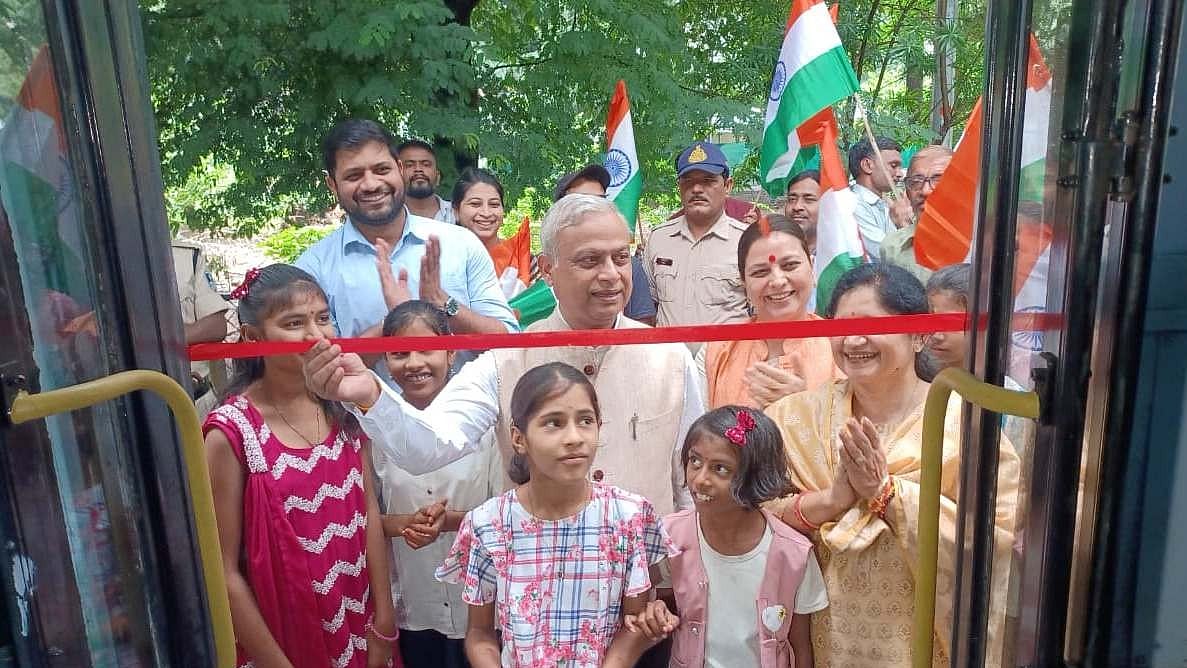 Madhya Pradesh: School On Wheels For Under-Privileged Kids In Indore