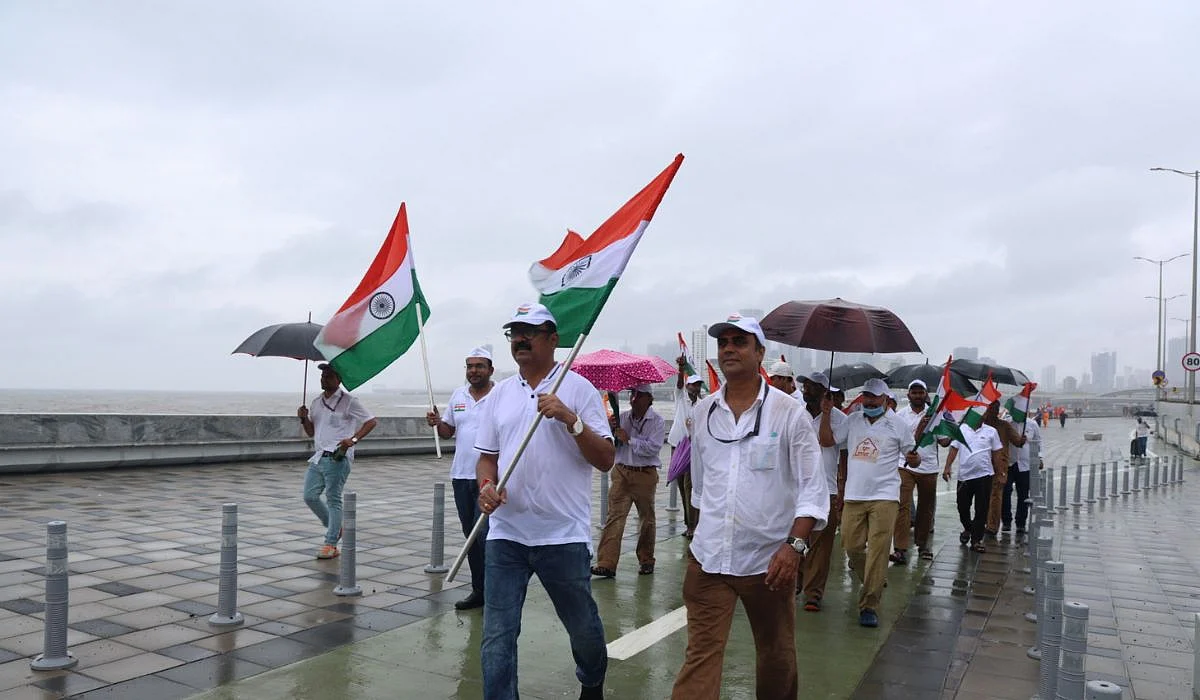 Tiranga Rally was held from Underpass No. 4 at Mahalaxmi (PUP) and Underpass No. 11 at Worli (PUP), leading up to the promenade | FPJ