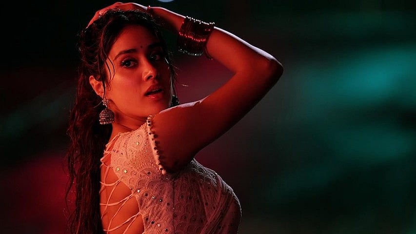Janhvi Kapoor Recreates Rekha's Look in New 'Bheegi Saree' Song