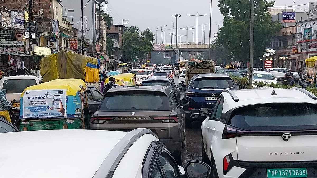 Indore: Despite Over-Bridge At Bengali Square, Traffic Woes Persist | FP Photo