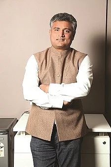 Outgoing President Prasanth Kumar