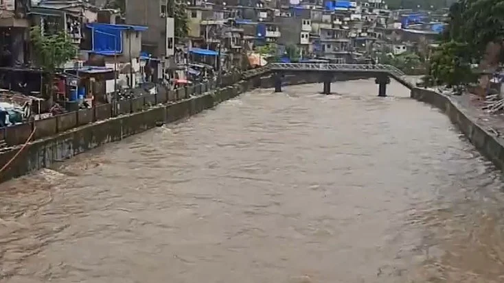 Mumbai Rains: 400 Families Evacuated As Mithi River Crosses Danger Mark