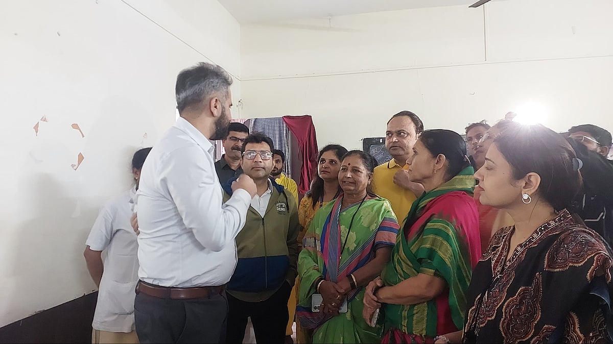 Pimpri-Chinchwad Rains: PCMC Commissioner Shekhar Singh Urges Caution, Visits Relocated Families in Sangvi (VIDEOS)