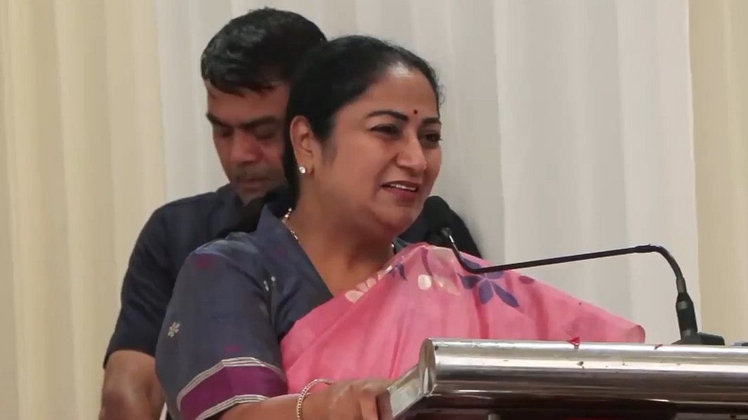 'Water Evaporates On The Way': Delhi CM Rekha Gupta's Remark On Water Crisis Triggers Social Media Backlash | Video