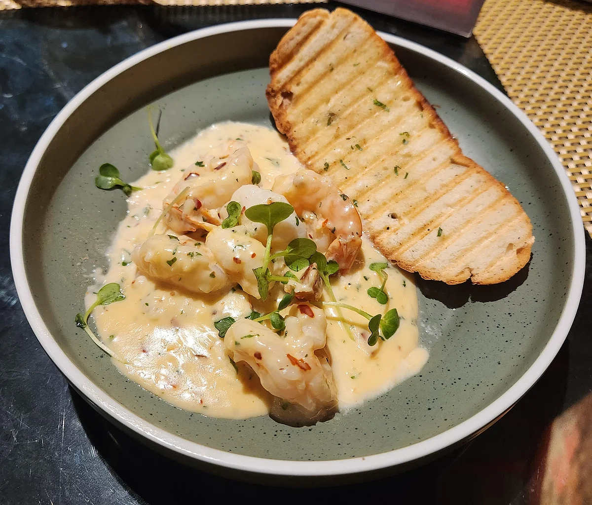 Butter Chilli Garlic Prawns