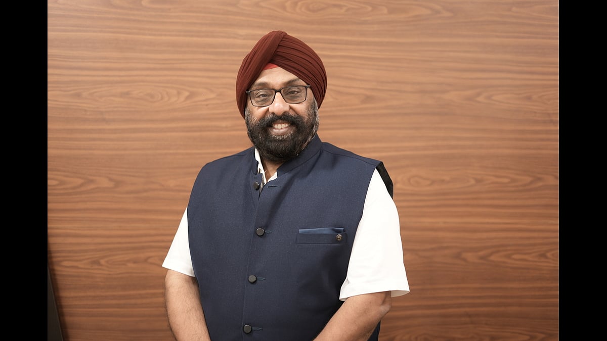 From Mid-day meals to IAS Dreams: A slum’s journey of change (VIDEO)