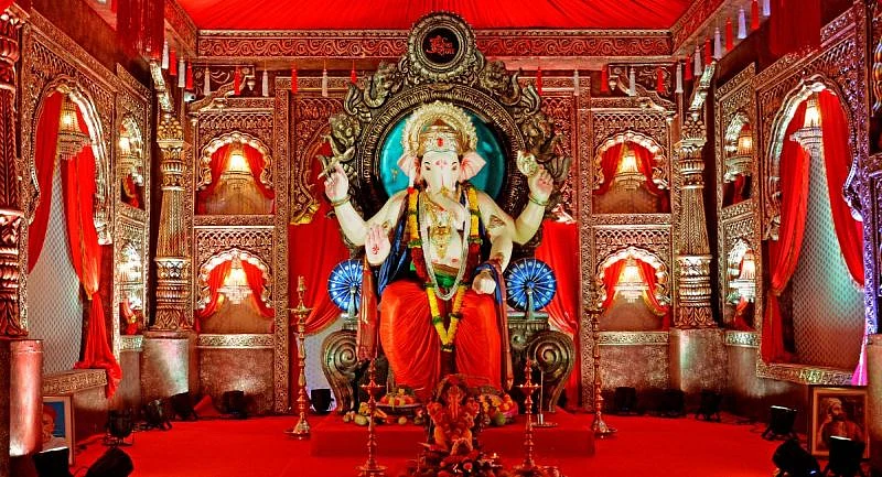 Navi Mumbaicha Raja