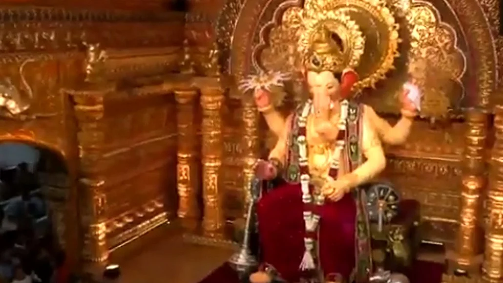 First Look: Mumbai's Lalbaugcha Raja 2025 Revealed Ahead Of Ganesh Chaturthi | Video Inside