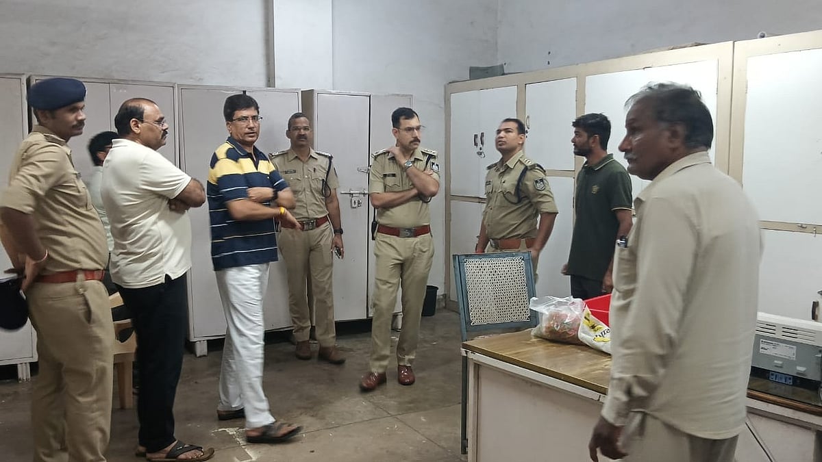 Madhya Pradesh: Thief Escapes With ₹7 Lakh From Ratlam Post Office | FP Photo