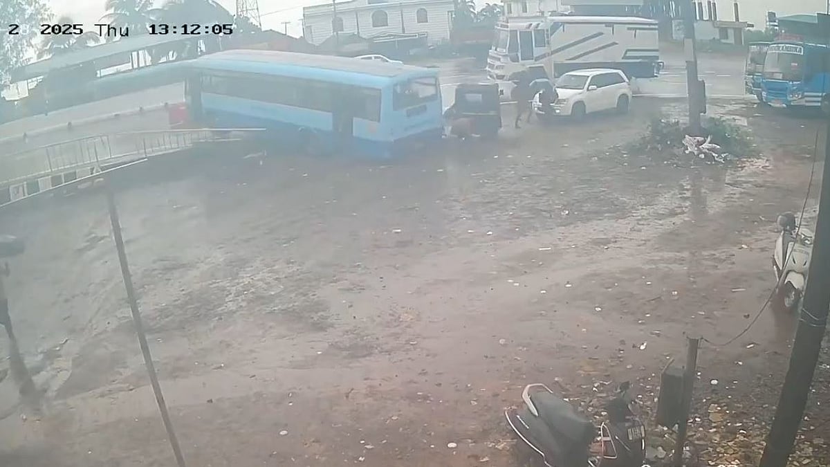 On Camera: 6 Dead As KSRTC Bus Rams Auto Rickshaw, Bystanders Near After Brake Failure Near Talapady Toll Gate