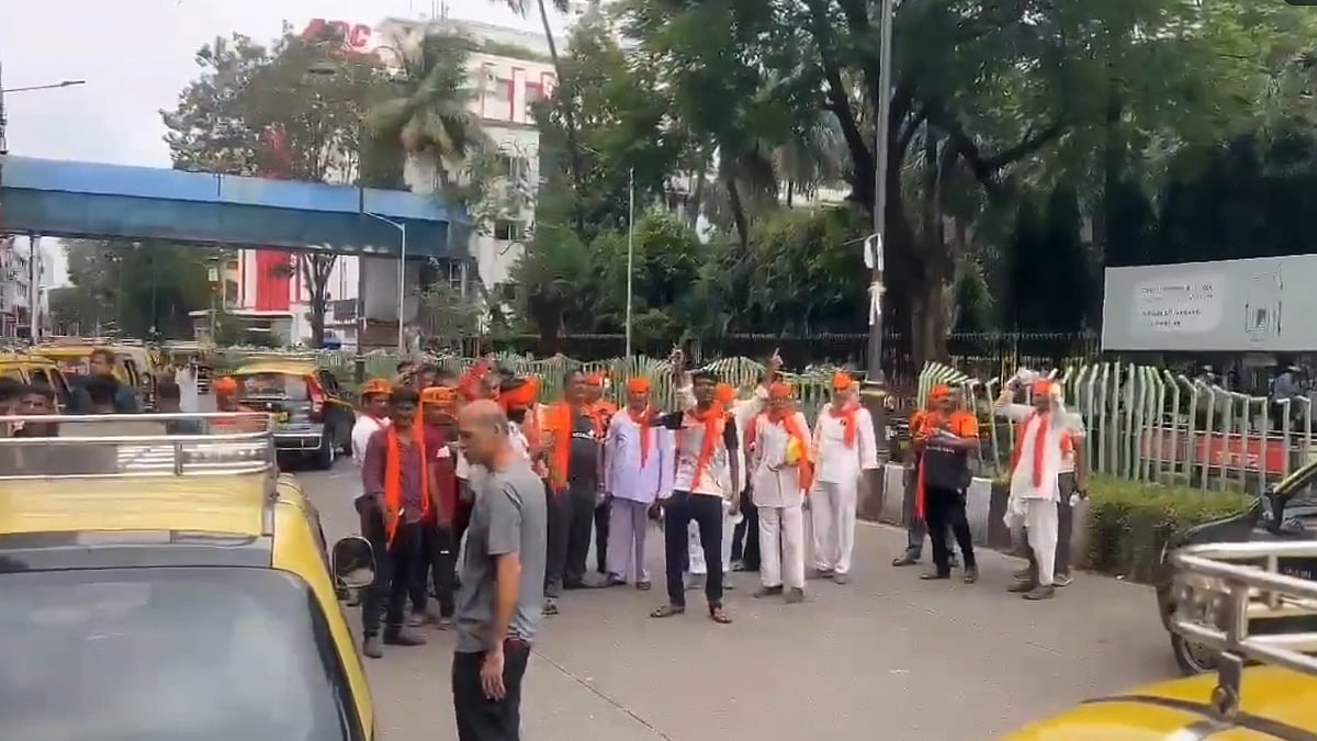 Mumbai: Maratha Quota Stir Spills Into Churchgate, Traffic Paralysed As Protestors Block Roads