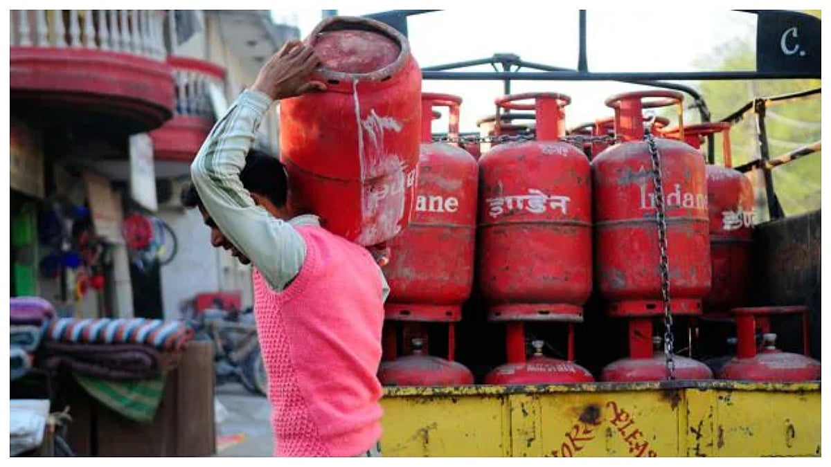 Price Of Commercial LPG Gas Cylinders Will Be Reduced By ₹51.50, Effective September 1