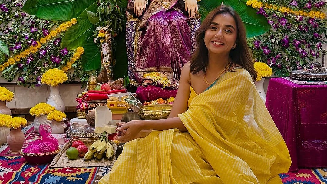Tara Sutaria's Ganesh Look: Saree, Style Tips and Price