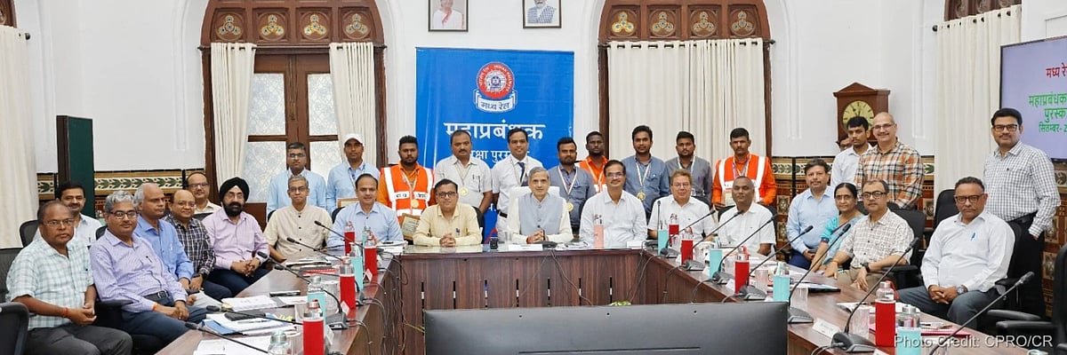 Central Railway Honors Staff for Averting Potential Accidents
