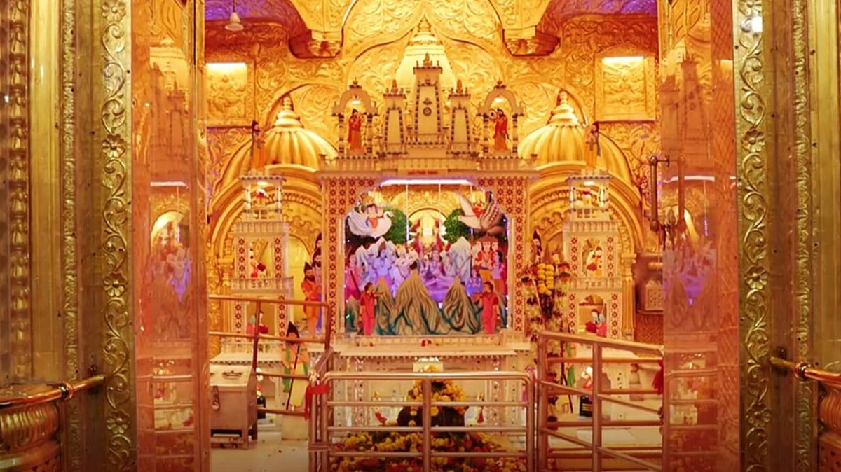 The interiors of Babulnath Temple