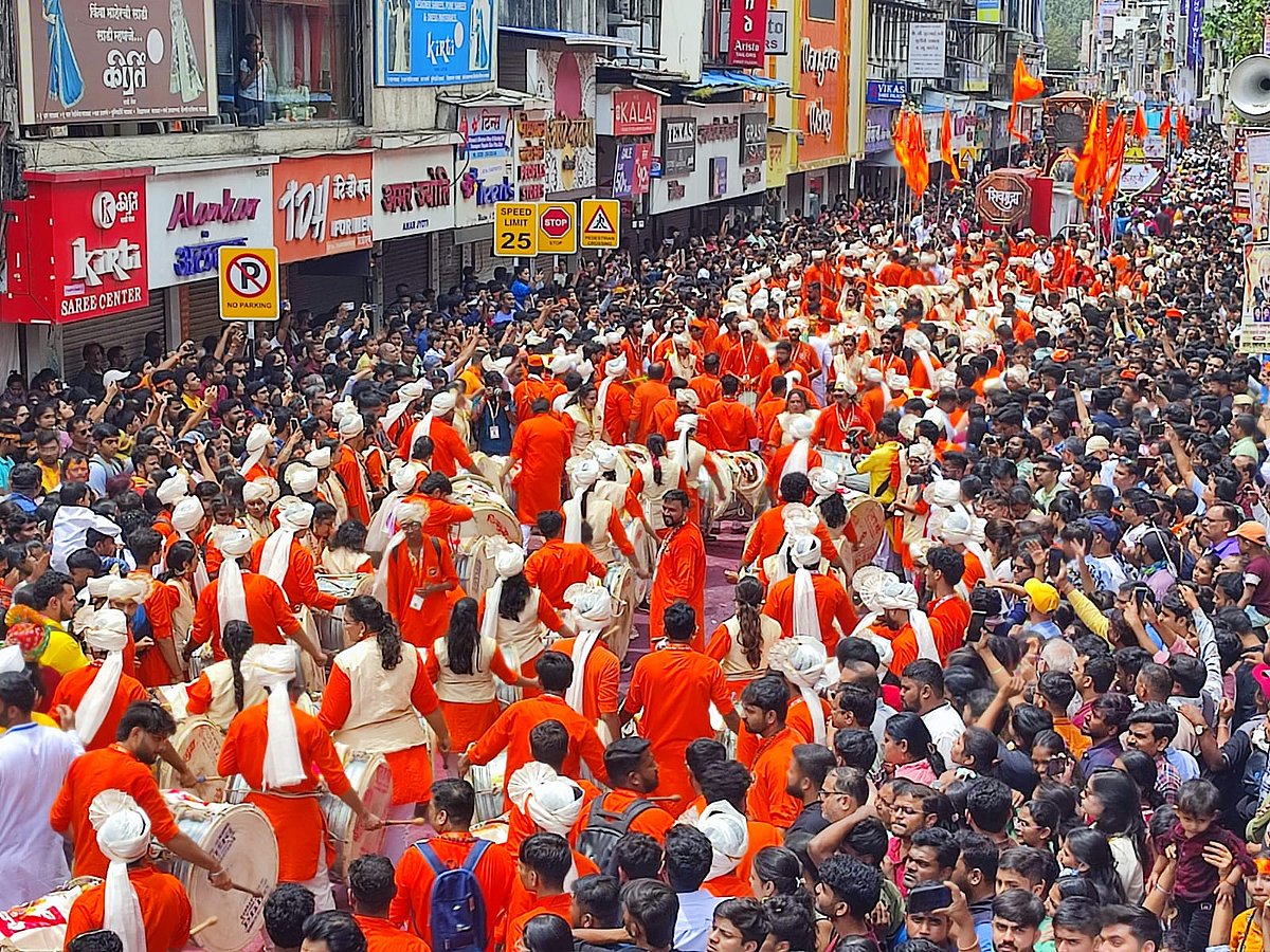 Dhol Tasha Pathaks
