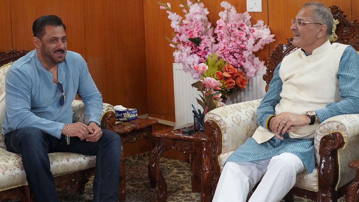 Salman Khan Meets Ladakh LG Kavinder Gupta, Enjoys Conversation Amid Battle Of Galwan Filming In Leh – PHOTOS