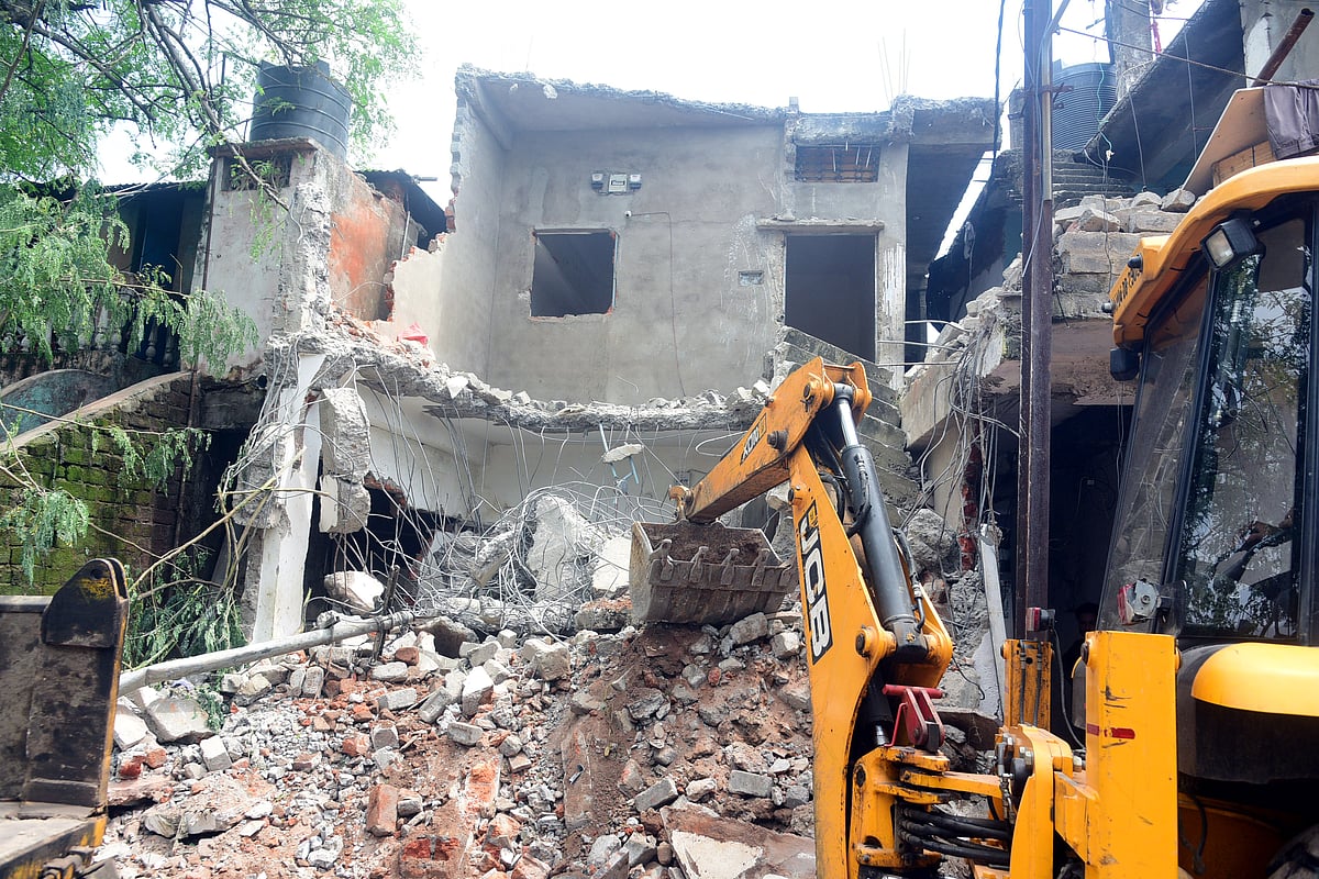 Bhopal: Bulldozer Flattens Illegal Houses Of TIT College Rape & Blackmail Accused