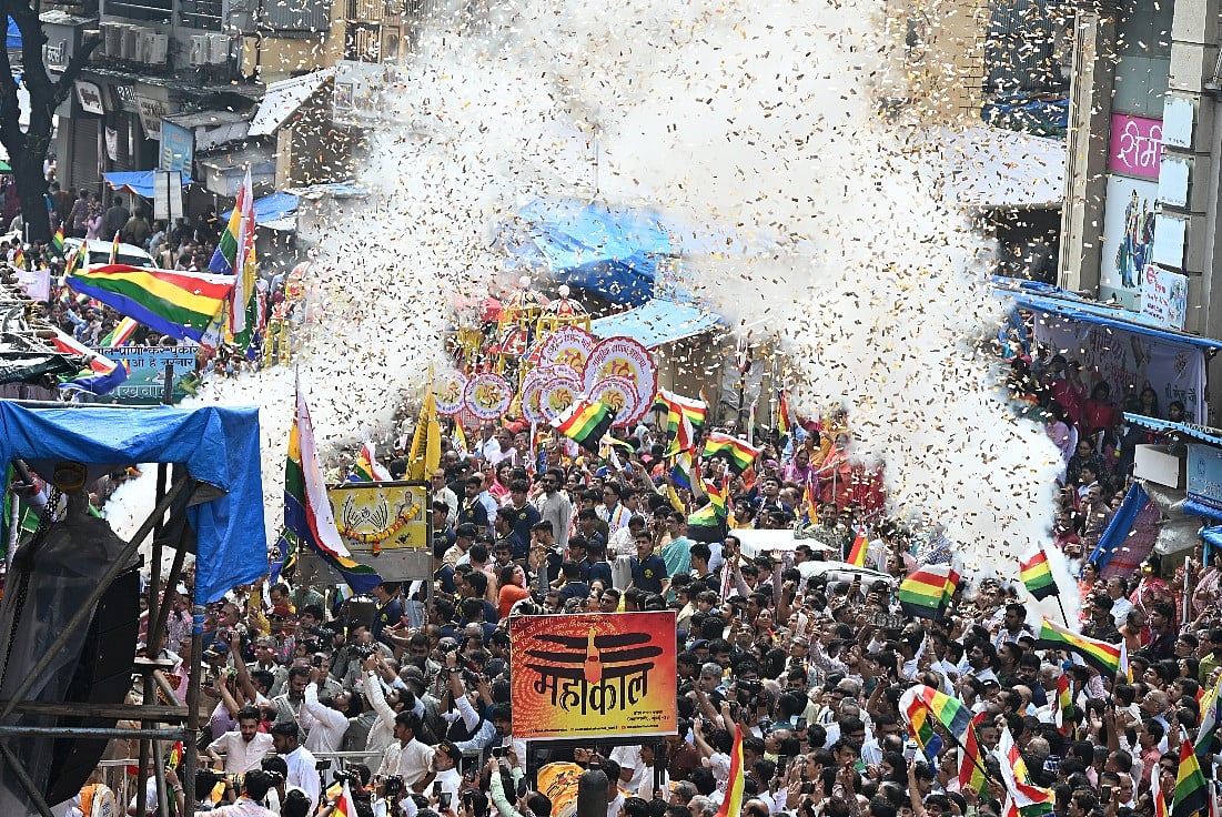 Thousands join historic Samuhik Rath Yatra by Shri Mumbai Jain Sangh Sangathan at Prarthana Samaj, Mumbai