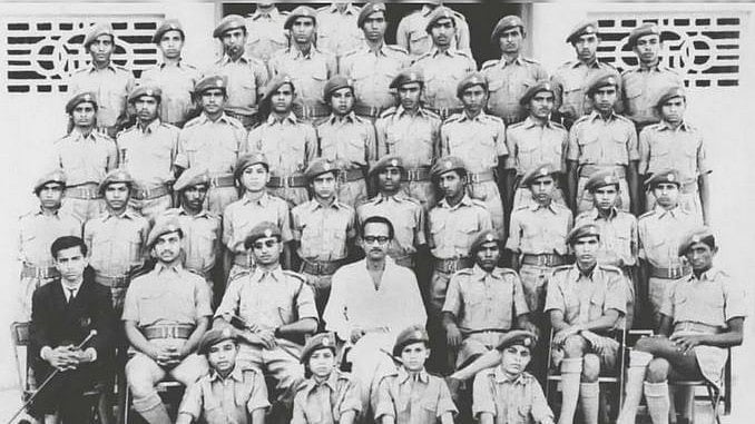 Modi in the group photograph of young cadets of the National Cadet Corps
