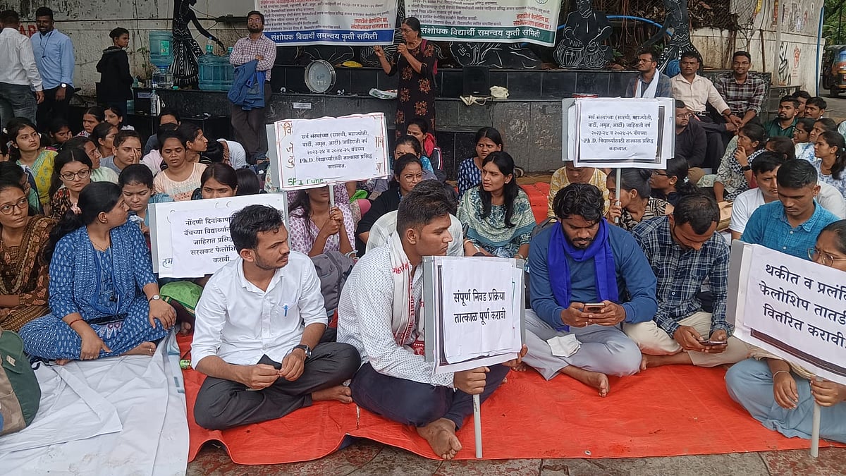 Maharashtra PhD Scholars Protest In Pune Over Non-Disbursal Of Fellowship Funds (VIDEOS)