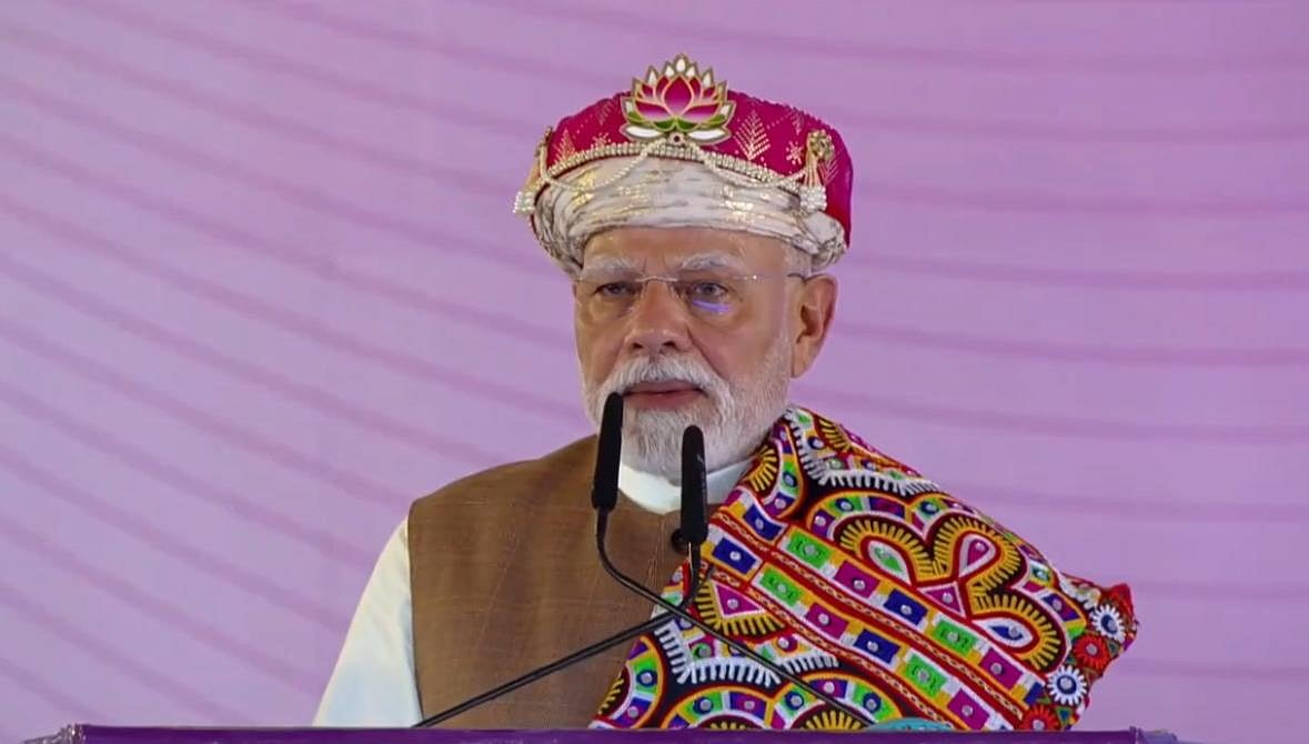 PM Narendra Modi In Dhar: 'Apki Sehat Sarkari Tijori Se Zyada Zaruri Hai...' PM Modi Appeals Women...