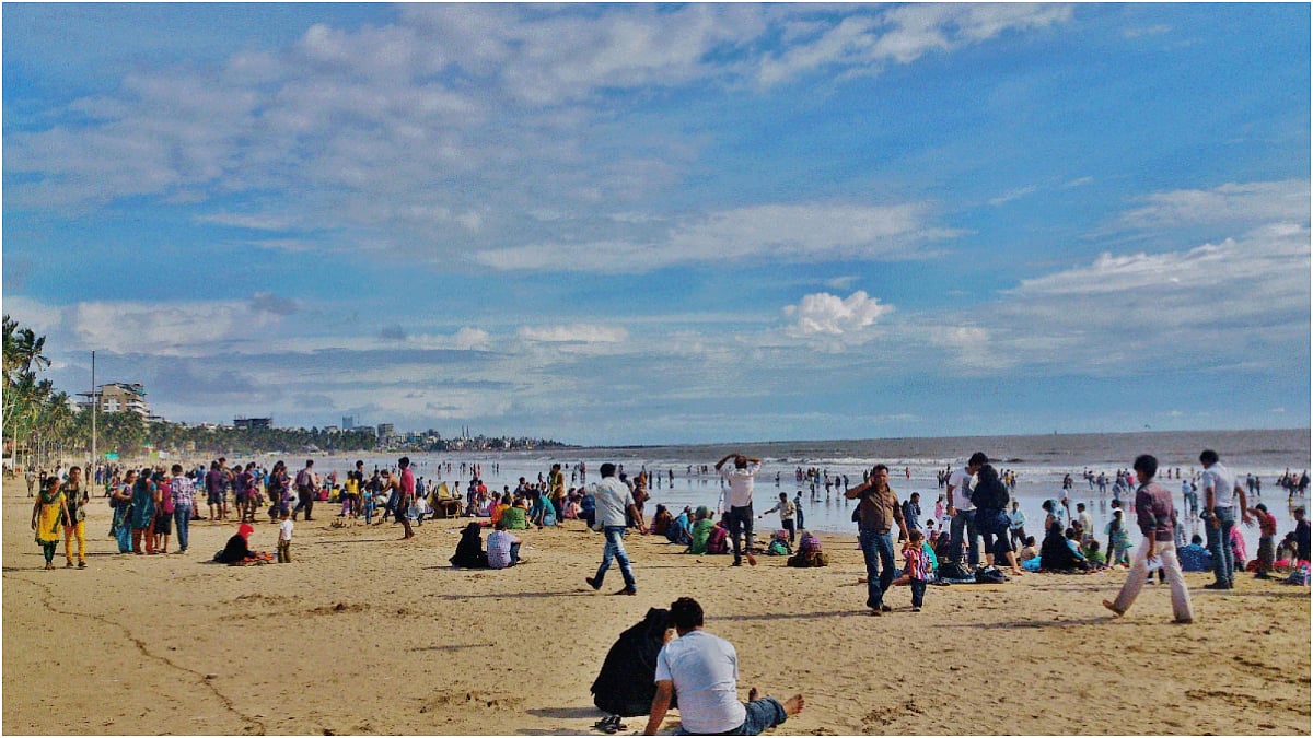 BMC To Deploy 137 Lifeguards Across Mumbai Beaches; Private Agency Tender Floated For 3-Year...