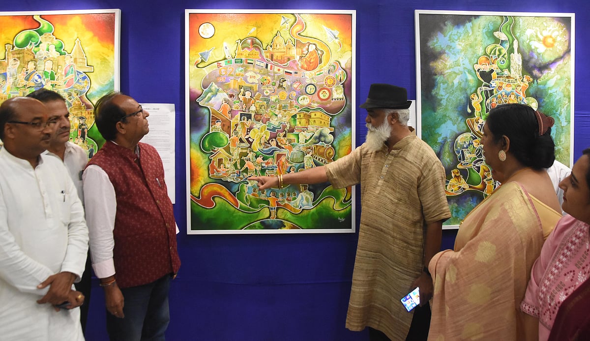 Bhopal: PM Narendra Modi’s Journey In 36x40-Inch Pictorial Painting