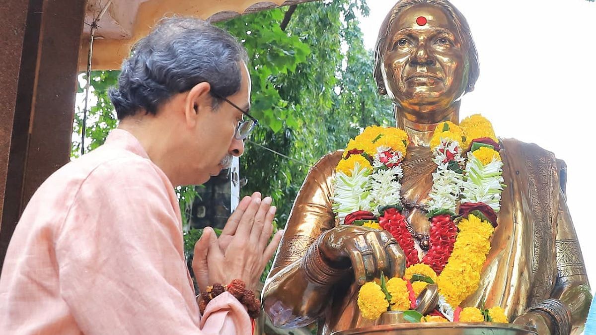 Mumbai: Man Arrested For Defacing Meenatai Thackeray Statue With Red Oil Paint At Shivaji Park,...