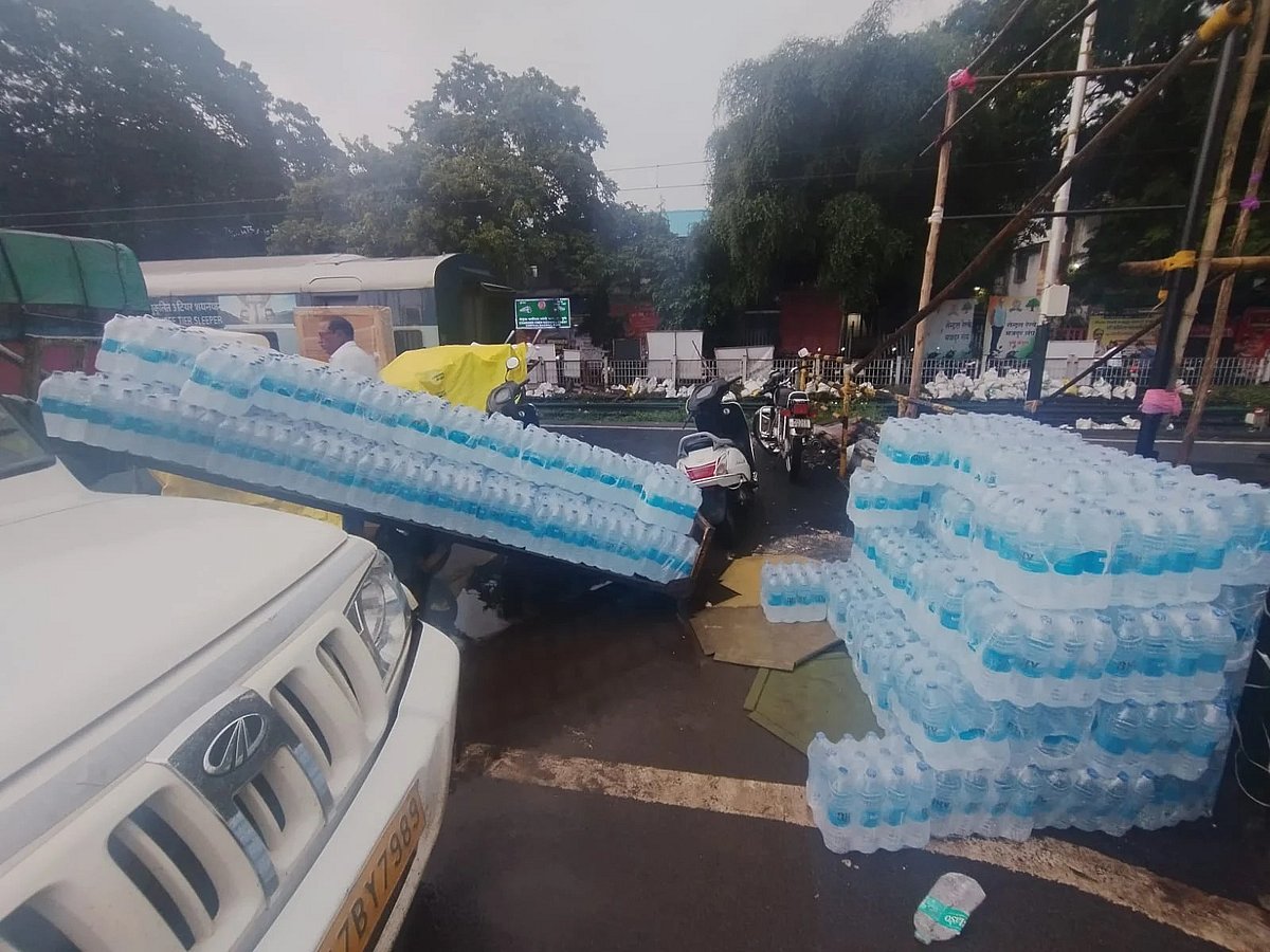 Ahilyanagar: RPF Cracks Down On Unauthorised Water Vending At Kopargaon Station | Sourced 