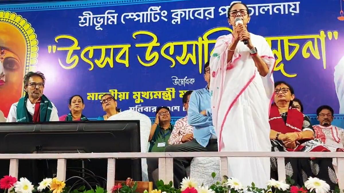 Durga Puja 2025: CM Mamata Banerjee Inaugurates Pandals, Plans 3,000 Openings Ahead Of Mahalaya;...