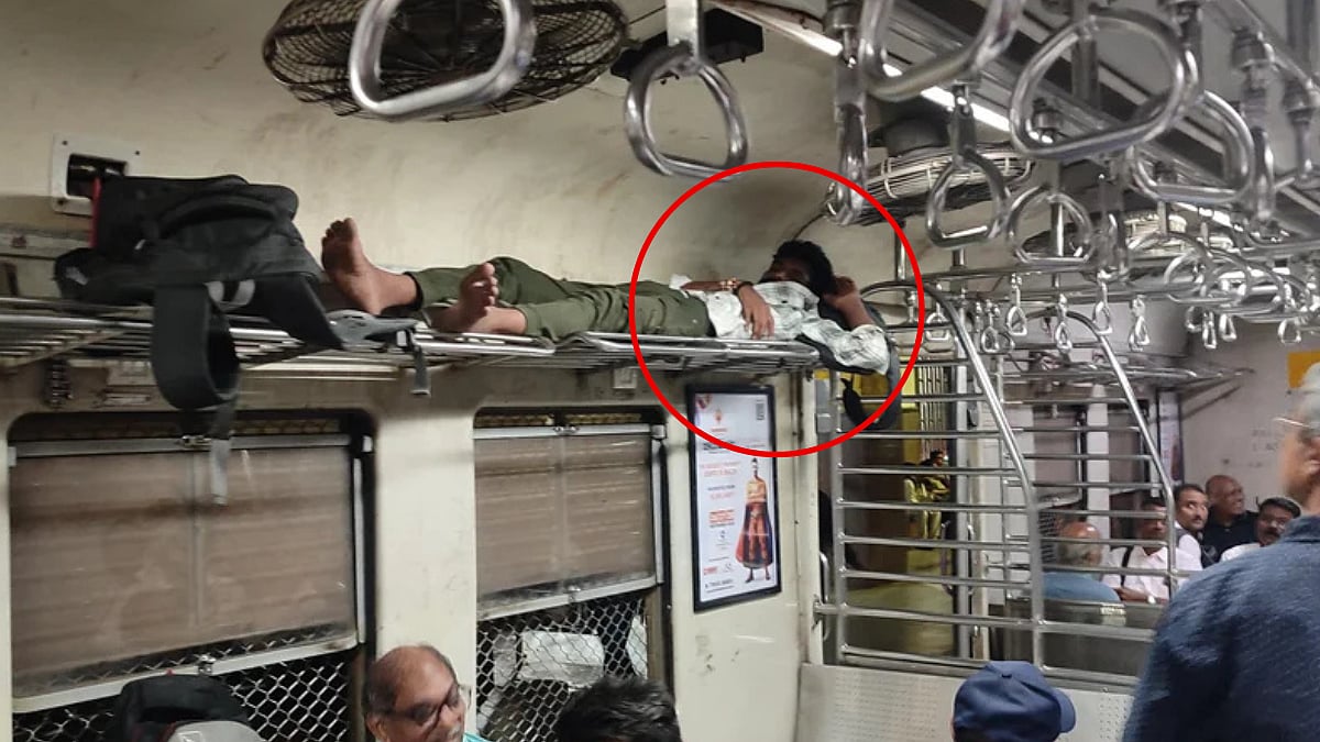 Bizarre Visual Shows Man Sleeping In Mumbai Local Train On Luggage Counters, Netizens React...