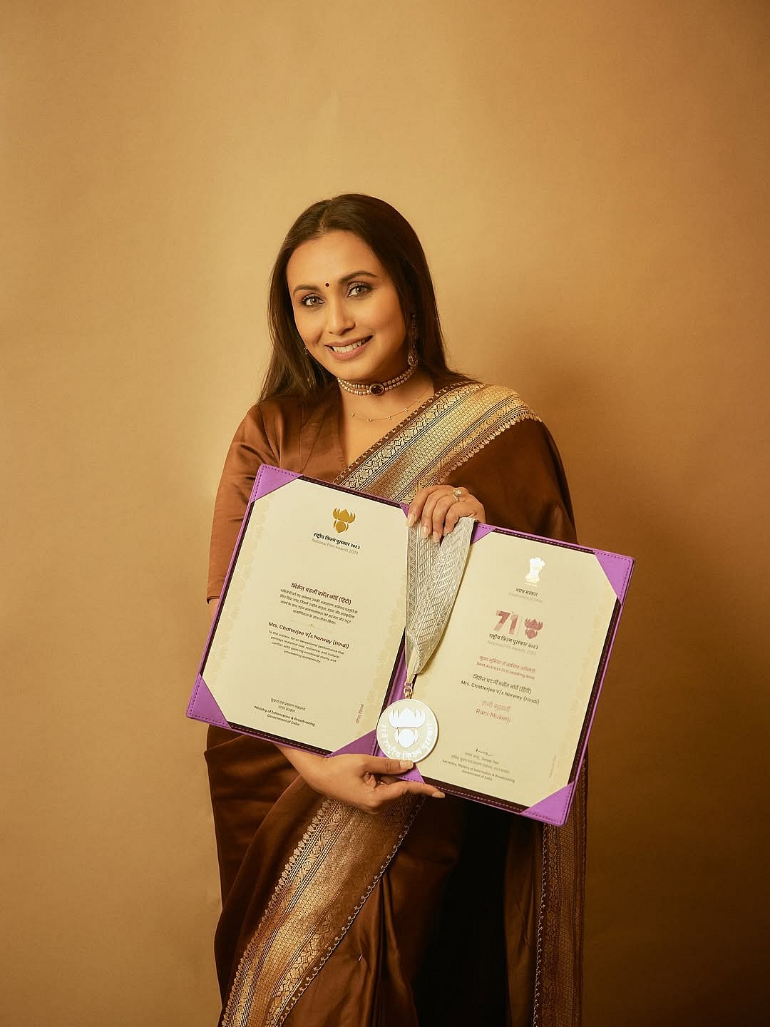 Rani dedicated the award to her late father, family, fans, and the film’s team