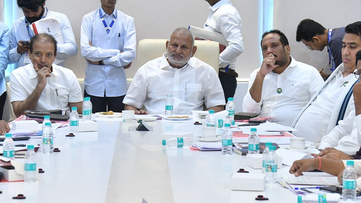 Minister Manikrao Kokate addresses officials and youth representatives during the policy review meeting at Mantralaya | File Photo