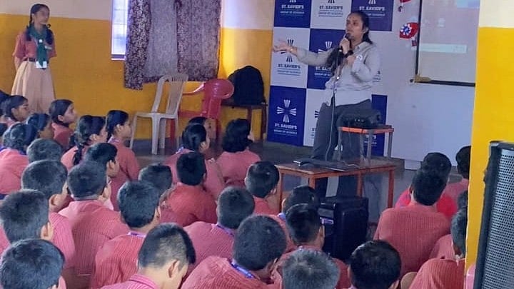 Group Seven Teaches Cyber Safety at St. Lawrence High School