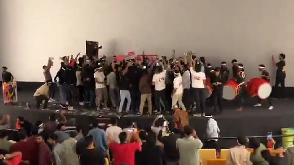 VIDEOS: Pune Theatre Turns Into Dance Floor As Pawan Kalyan Fans Celebrate 'They Call Him OG' Release  | Videograb