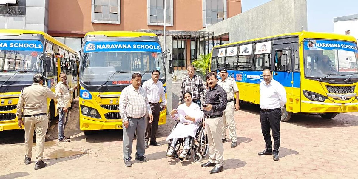 Indore News: Fitness Of Six School Buses Cancelled, Four Buses Seized By RTO During Inspection | 