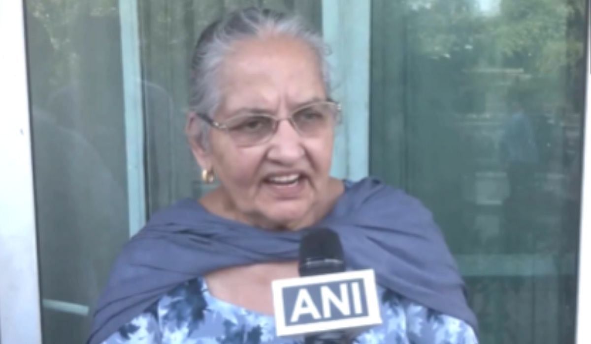73-Year-Old Deported: Harjit Kaur's Detention and Deportation