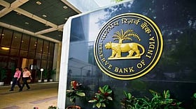 RBI uses currency swaps to drain record dollar-rupee banking liquidity surplus
