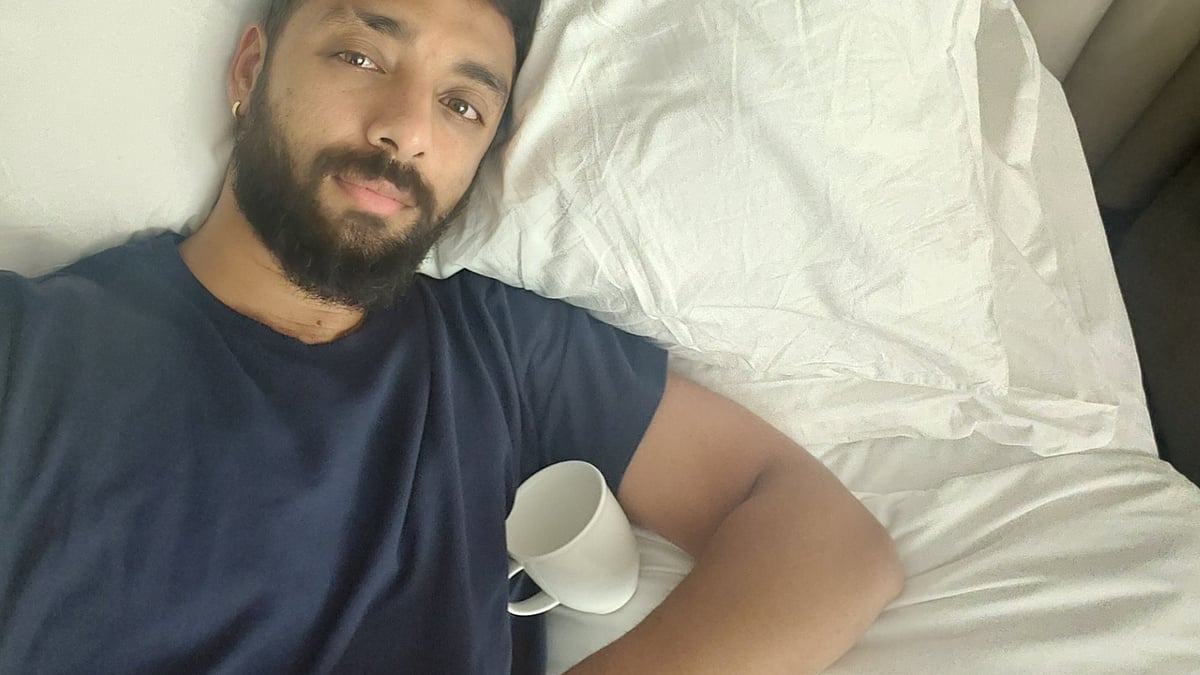 Viral! Varun Chakravarthy Trolls Pakistan With Tea Cup Celebration After Not Receiving The Asia Cup 2025 Trophy