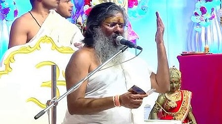 Indore News: 'Garba Is For Women, Men Should Dance Separately,' Says Vasant Vijayanand Maharaj...