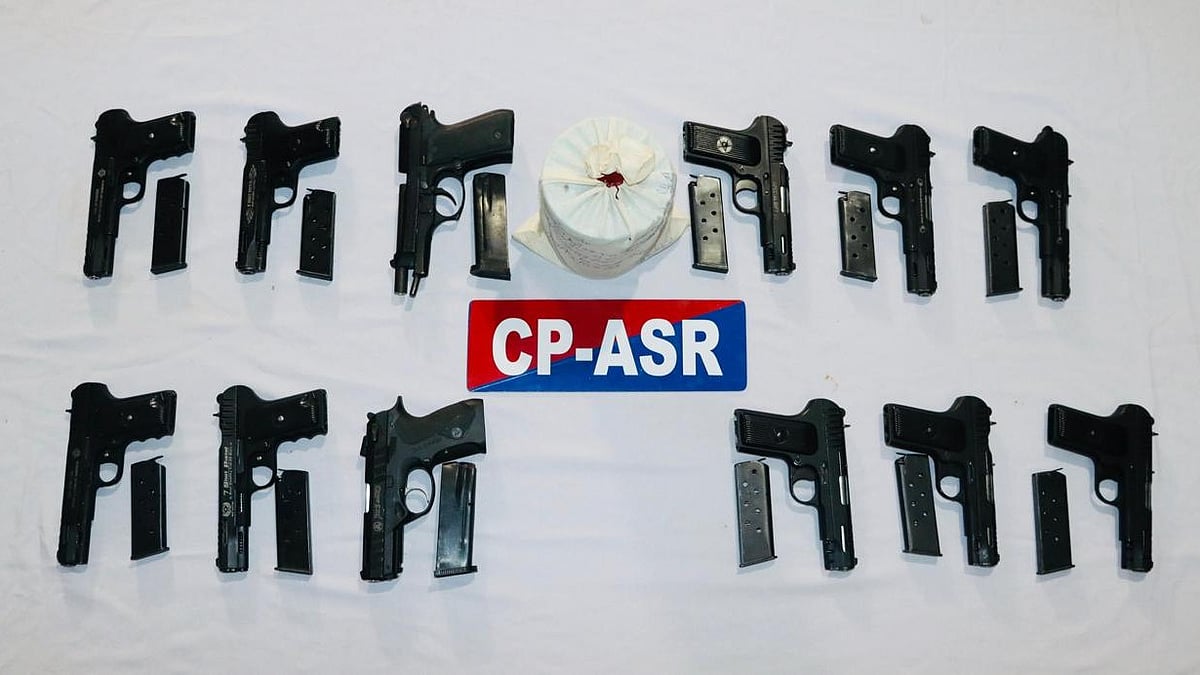 Punjab News: Juvenile Among 5 Held With 12 Pistols, 1.5 Kg Heroin