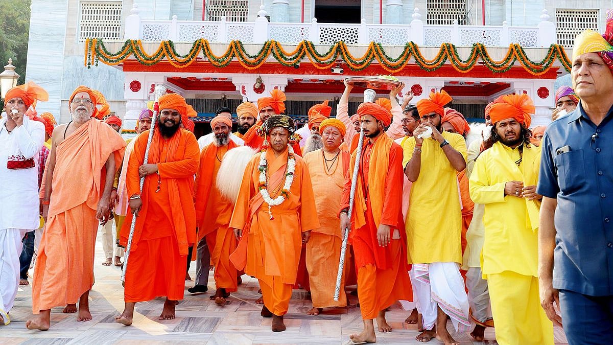 UP CM Yogi Adityanath Leads Grand Vijaya Shobha Yatra In Gorakhpur, Minority Communities Join In Welcome; VIDEO