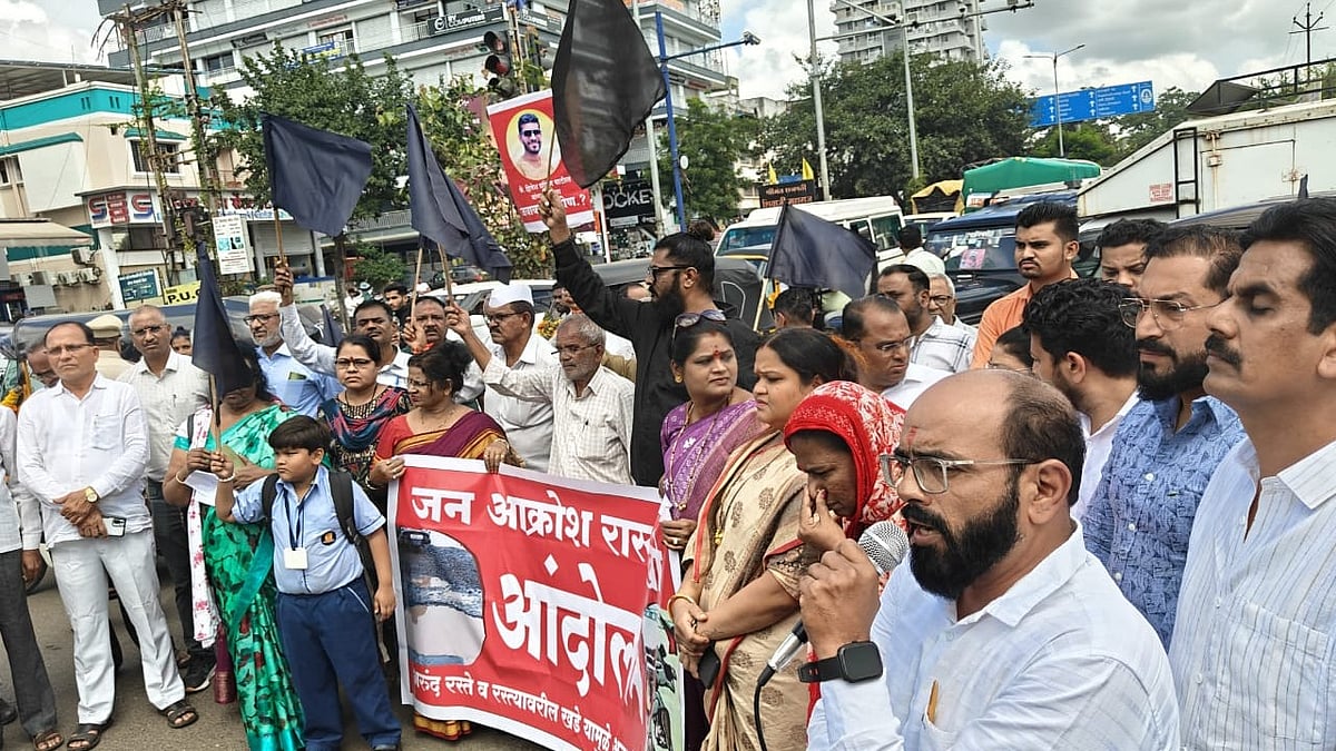 Hundreds Protest In Nashik Over Fatal Accidents On Pothole-Ridden Road