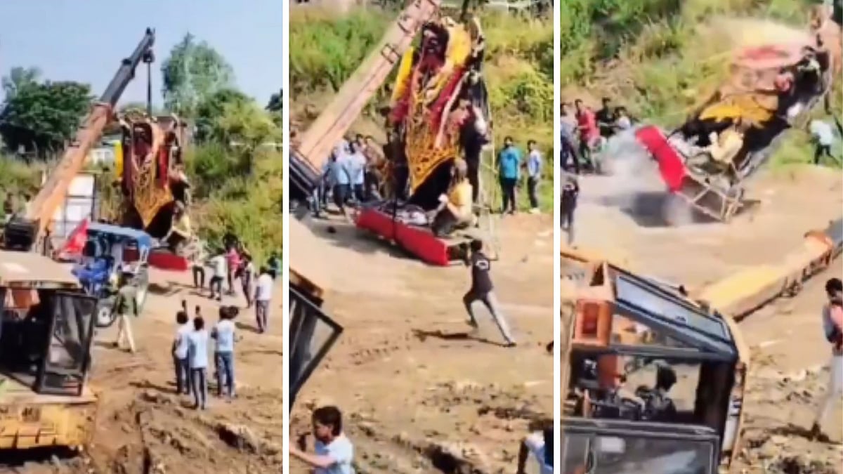 MP News: Crane Overturns While Lifting 15-Feet Tall Goddess Kali Idol For Immersion In Rajgarh;...