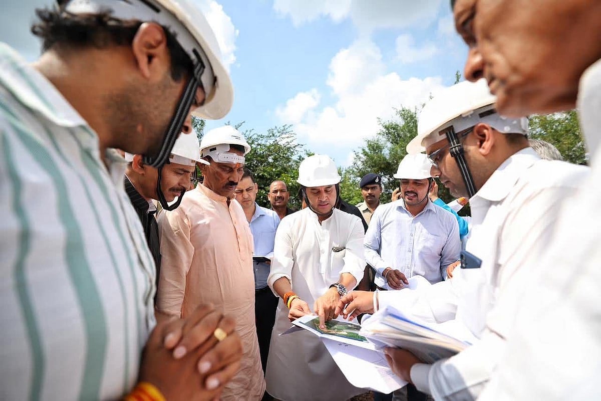 Scindia Inspects Atal Memorial Construction in Gwalior