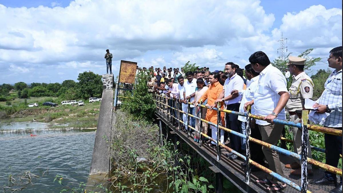 Maharashtra Fisheries Minister Nitesh Rane Assures Fishermen Of Relief Following Heavy Rains In...