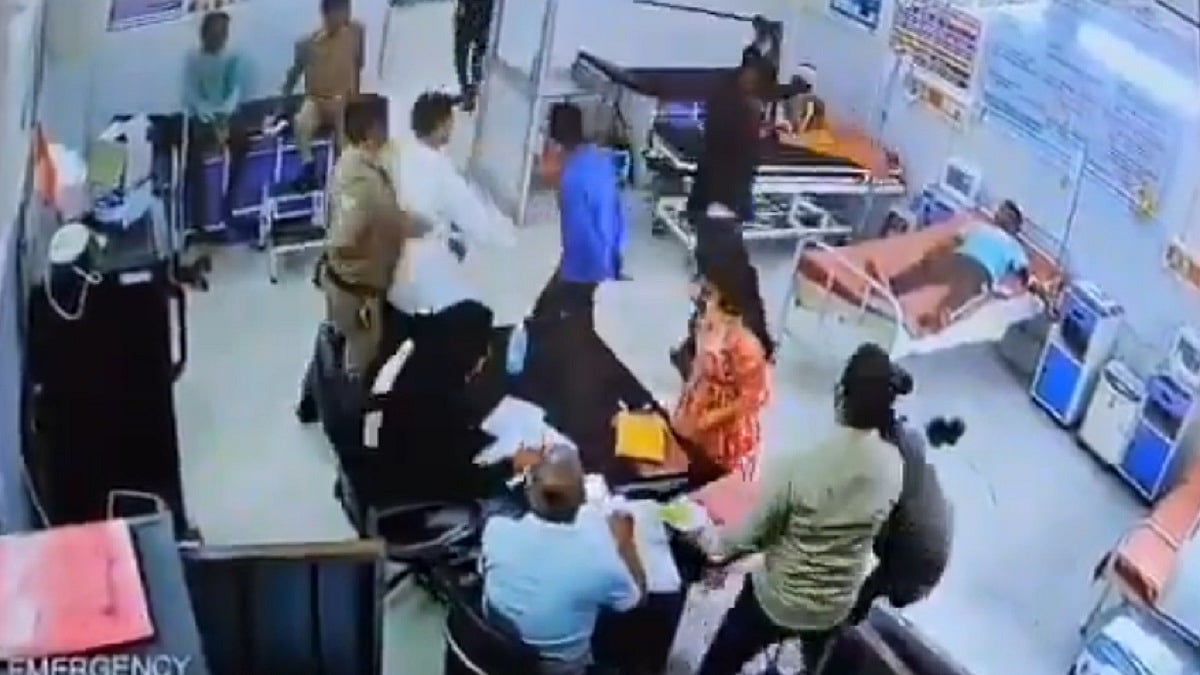 'Lathi Charge': Patients Attacked With Stick In Front Of Cops Inside Emergency Ward Of Shamli...